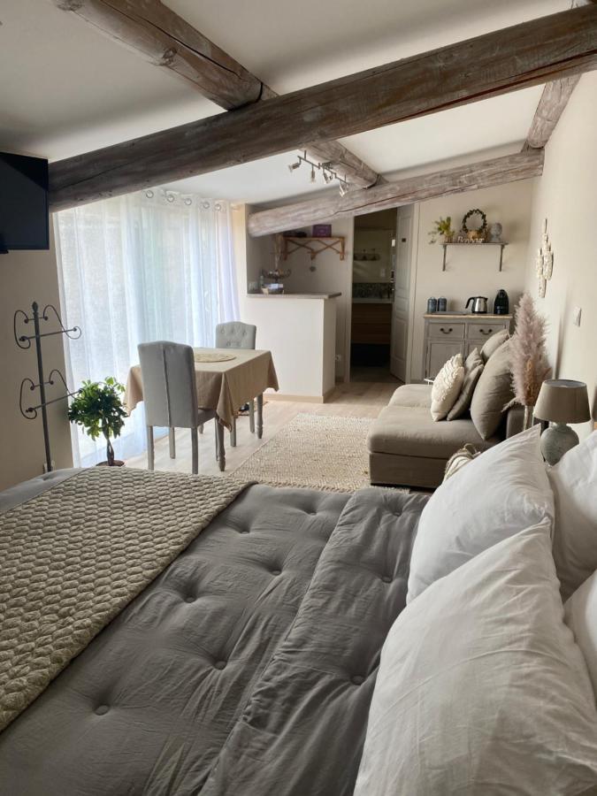 La Petite Campagne Bed and Breakfast Mane  Εξωτερικό φωτογραφία