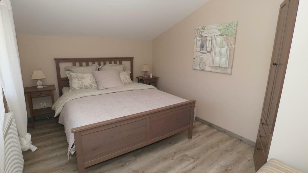 La Petite Campagne Bed and Breakfast Mane  Εξωτερικό φωτογραφία